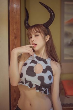 高贵女王脚奴视频vk